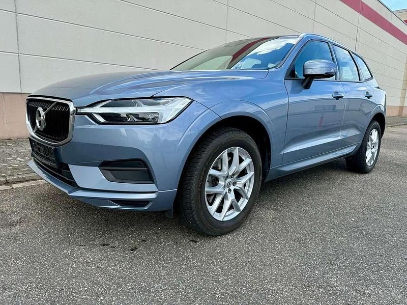 Blau Gebraucht 2019 Volvo XC60 Momentum SUV | 29.780 € (Guter Preis) - Bild 1/4
