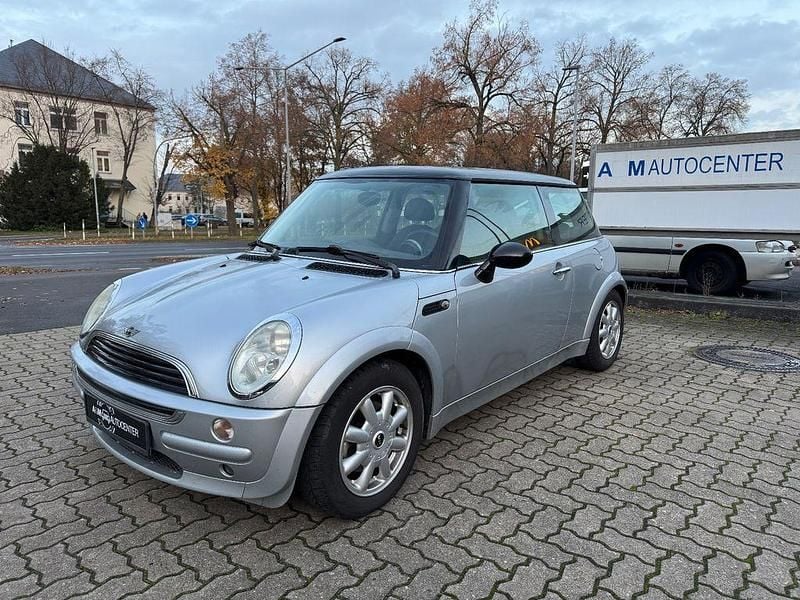 Silber Gebraucht 2002 Mini ONE Kleinwagen | 2.499 € (Etwas zu teuer) - Bild 1/4