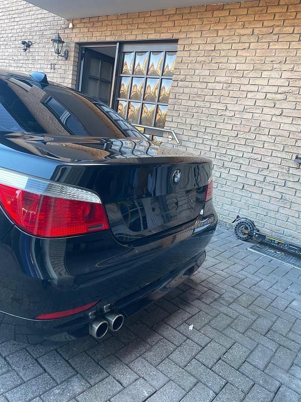 Gebraucht BMW 525 197 PS (144 kW) 2004 Schwarz Limousine