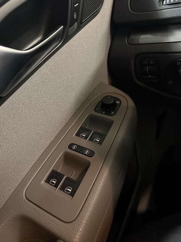 Gebraucht Seat Alhambra 140 PS (102 kW) 2011 Schwarz Van / Kleinbus