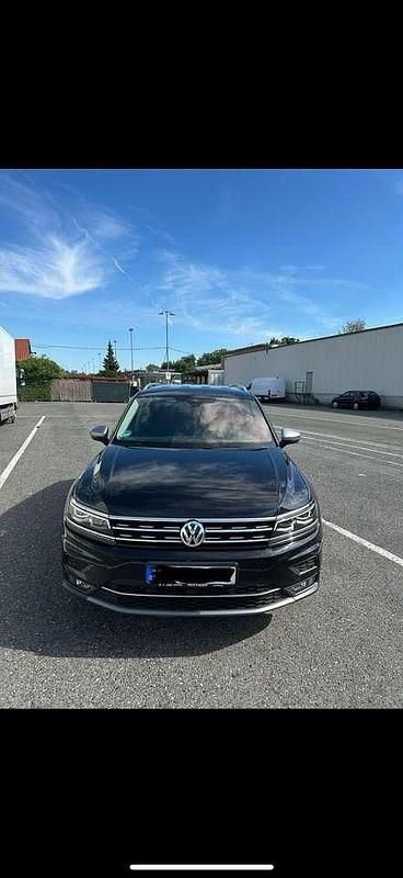 Schwarz Gebraucht 2019 VW Tiguan Allspace Highline SUV | 26.999 € (Fairer Preis) - Bild 1/4