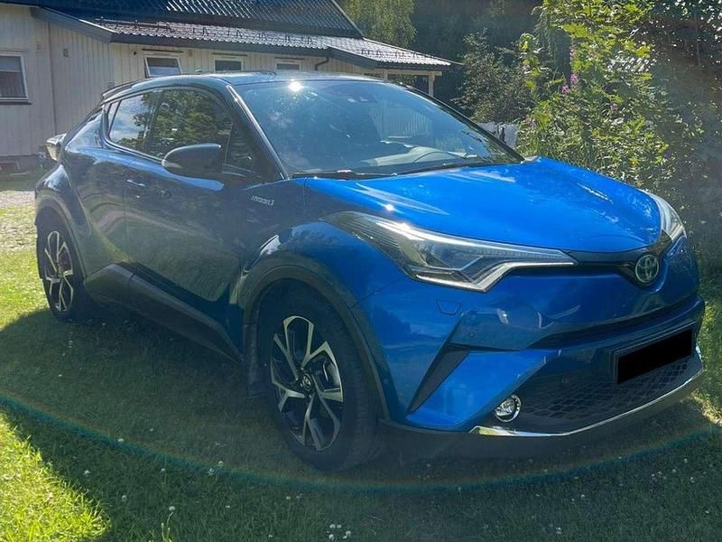 Blau Gebraucht 2017 Toyota C-HR Style SUV | 18.490 € (Fairer Preis) - Bild 1/4
