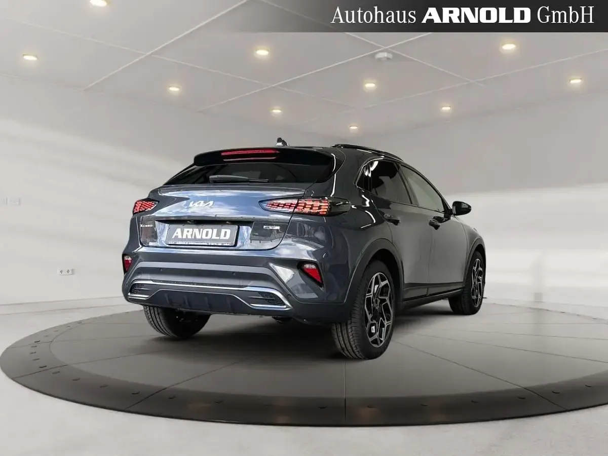 Neu Kia XCeed GT-Line 179 PS (131 kW) 2025 Grau (pentametal) SUV