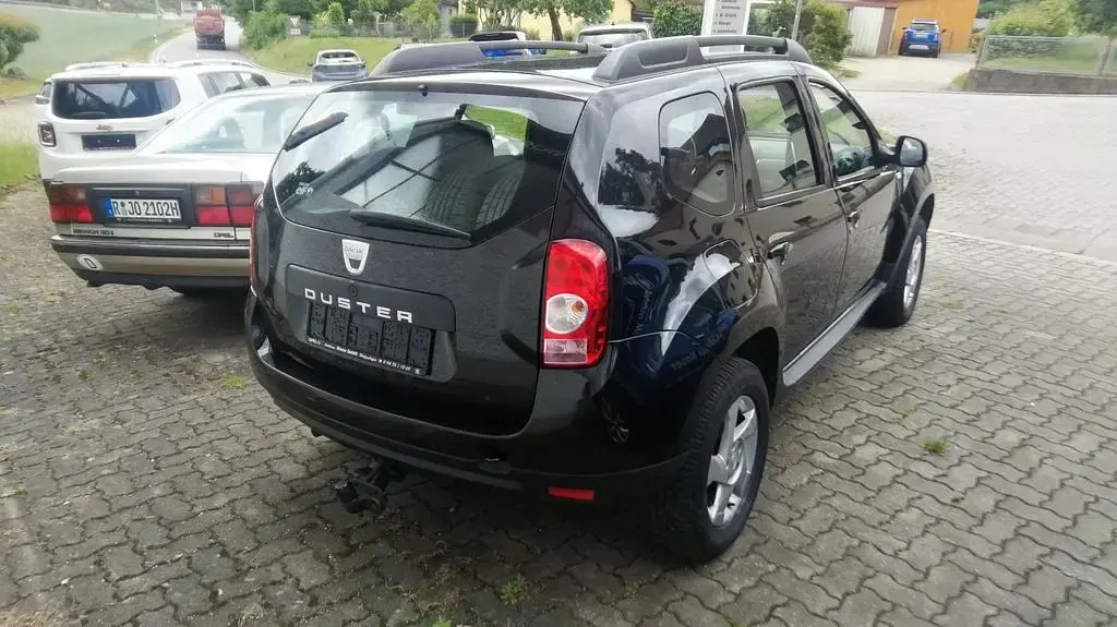 Gebraucht Dacia Duster Basis 105 PS (77 kW) 2010 Schwarz SUV