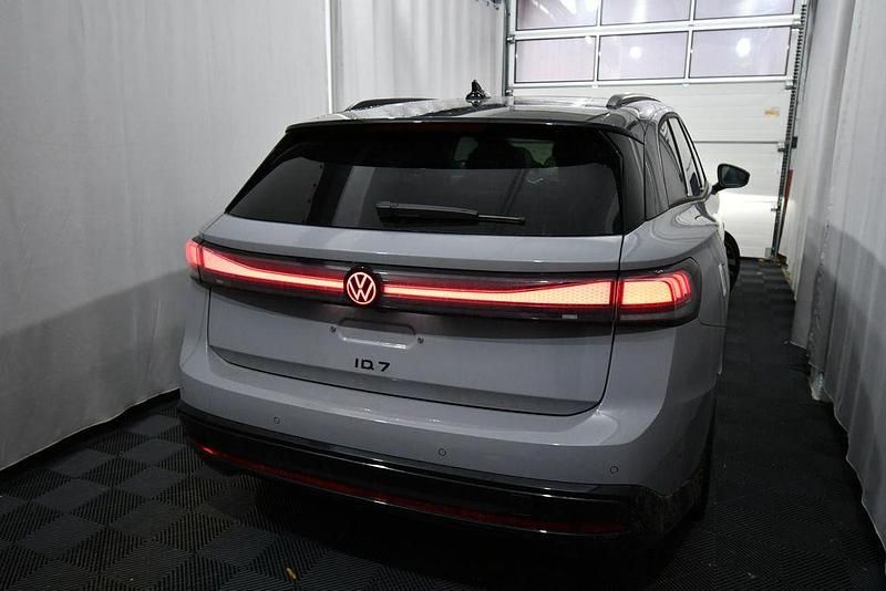Neu VW ID.7 Pro 210 kW (286 PS) 2026 Grau Kombi