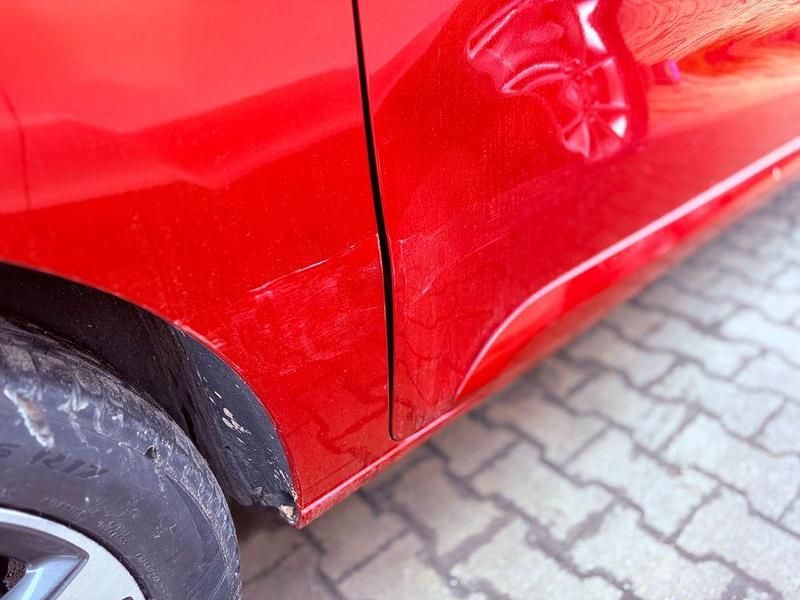 Gebraucht Opel Zafira Elegance 150 PS (110 kW) 2020 Rot Van / Kleinbus