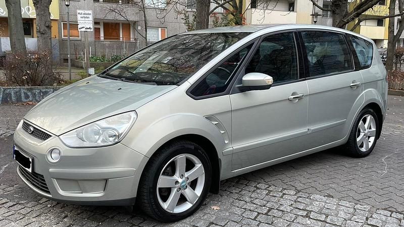 Gold Gebraucht 2009 Ford S-MAX S Van / Kleinbus | 2.650 € (Superpreis) - Bild 1/4