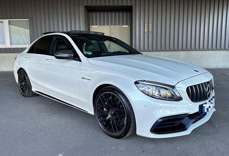 Weiß Gebraucht 2019 Mercedes C63 AMG AMG Limousine | 49.990 € (Fairer Preis) - Bild 1/4
