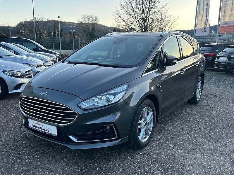 Gebraucht Ford S-MAX Titanium 150 PS (110 kW) 2021 Magneticgrau Van / Kleinbus