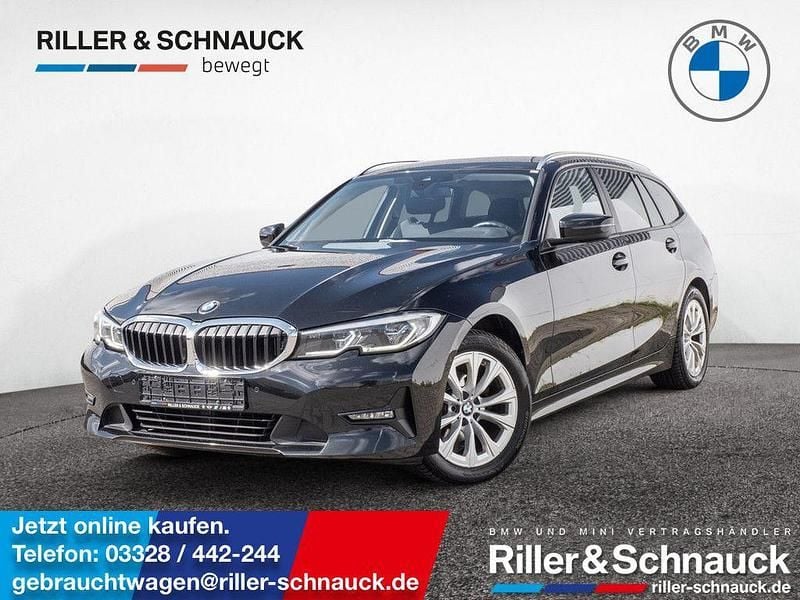 Schwarz Gebraucht 2022 BMW 318 Advantage Limousine | 20.950 € (Guter Preis) - Bild 1/4