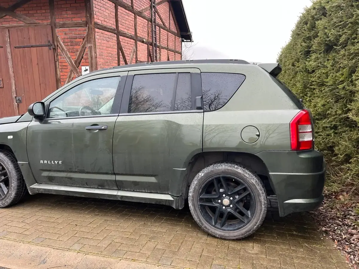 Gebraucht Jeep Compass 140 PS (102 kW) 2008 Grün SUV