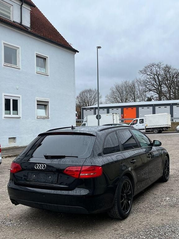 Gebraucht Audi A4 Attraction 170 PS (125 kW) 2010 Schwarz Kombi