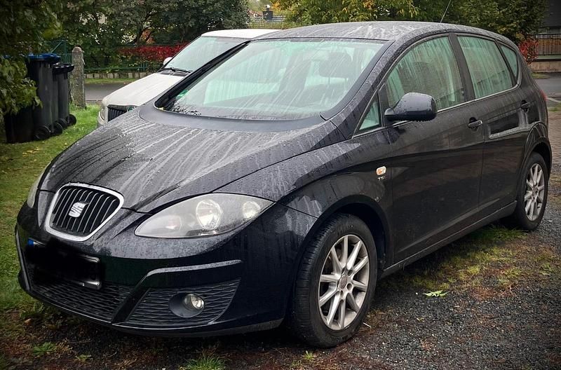 Schwarz Gebraucht 2012 Seat Altea Van / Kleinbus | 5.000 € (Guter Preis) - Bild 1/4
