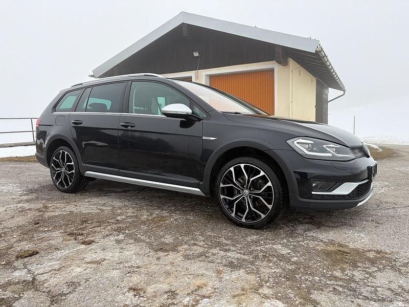 Gebraucht VW Golf Alltrack Family 184 PS (135 kW) 2018 Schwarz Kombi