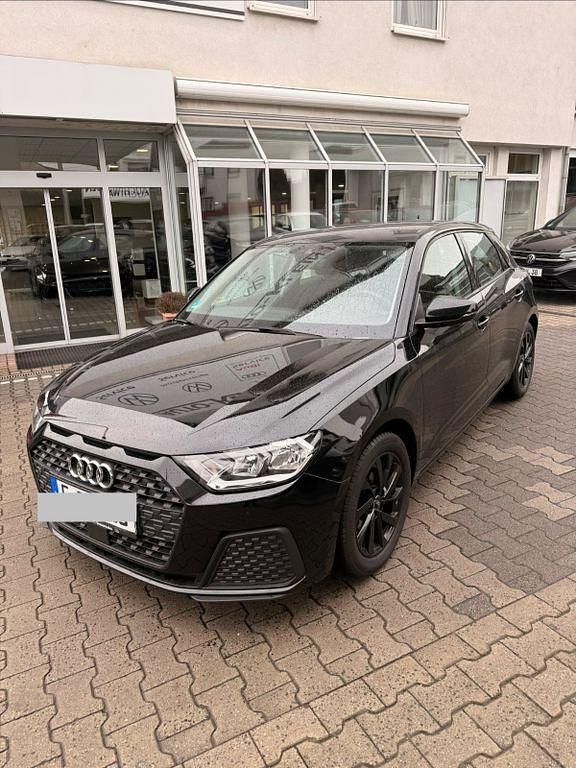 Schwarz Gebraucht 2020 Audi A1 Sportback Kleinwagen | 17.900 € (Fairer Preis) - Bild 1/4