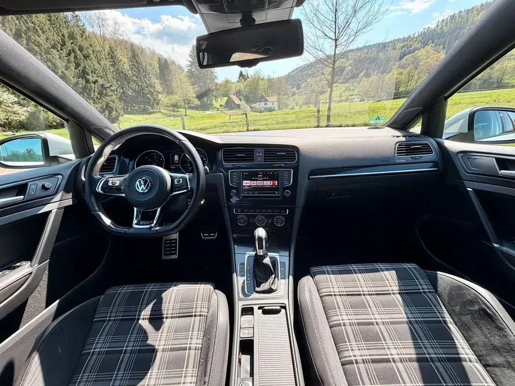 Second-hand VW Golf VII GTD 184 CP (135 kW) 2016 Alb Break