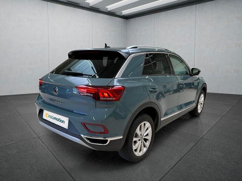 Gebraucht VW T-Roc 150 PS (110 kW) 2024 Blau SUV