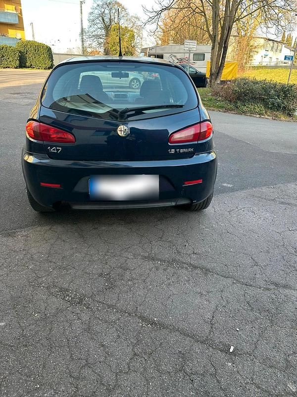 Gebraucht Alfa Romeo 147 109 PS (80 kW) 2009 Schwarz Kleinwagen