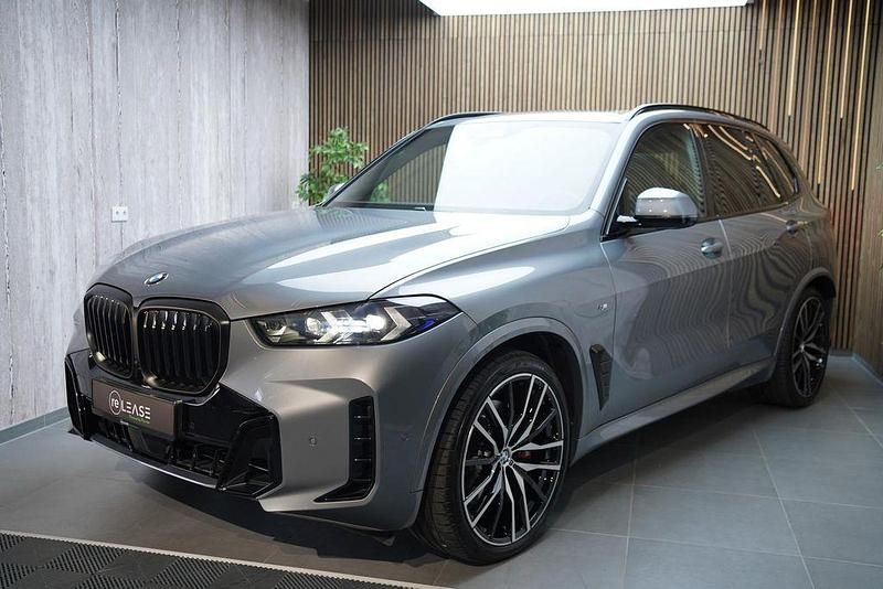 Second-hand BMW X5 M Sport 352 CP (258 kW) 2024 Gri SUV