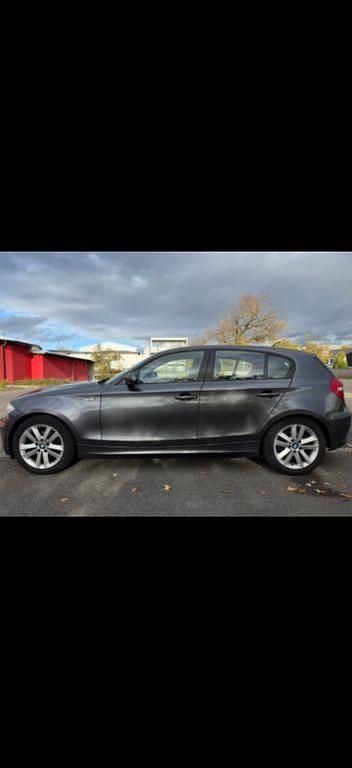 Gebraucht BMW 120 Performance 177 PS (130 kW) 2007 Grau Kleinwagen
