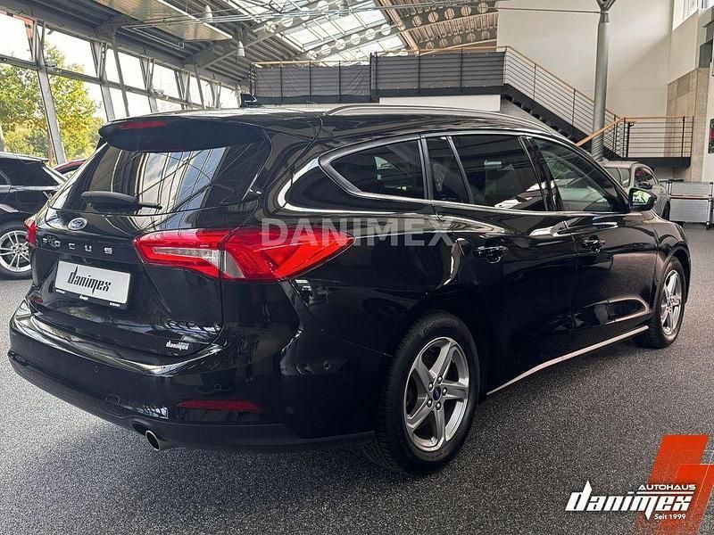 Gebraucht Ford Focus Titanium X 120 PS (88 kW) 2020 Schwarz Limousine