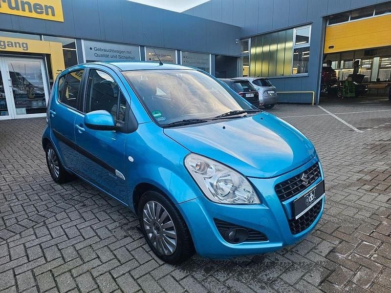 Gebraucht Suzuki Splash Active+ 94 PS (69 kW) 2014 Blau Kleinwagen