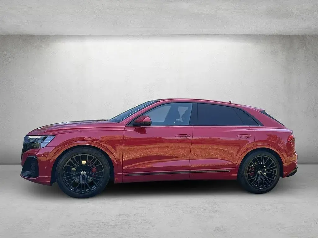 Gebraucht Audi Q8 S-Line 286 PS (210 kW) 2025 Chilirot metallic SUV