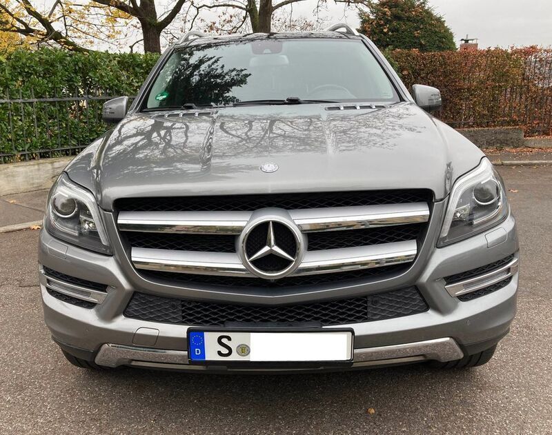Grau Gebraucht 2015 Mercedes GL450 SUV | 24.900 € (Teuer) - Bild 1/4