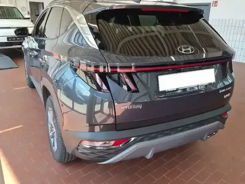 Gebraucht Hyundai Tucson Trend 265 PS (194 kW) 2023 Silber / grau SUV