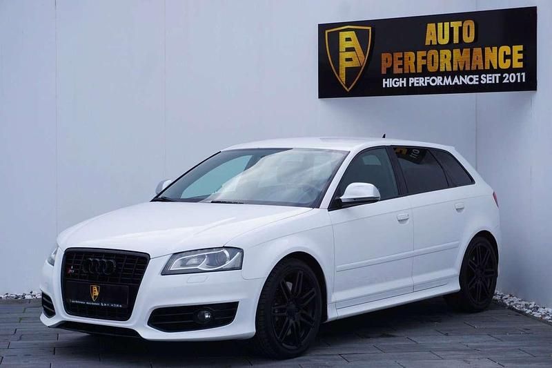 Weiß Gebraucht 2009 Audi S3 Ambiente Limousine | 15.800 € (Fairer Preis) - Bild 1/4