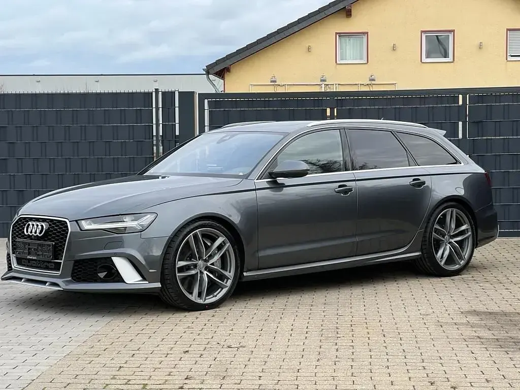 Gebraucht Audi RS6 Performance 605 PS (444 kW) 2018 Blau Kombi