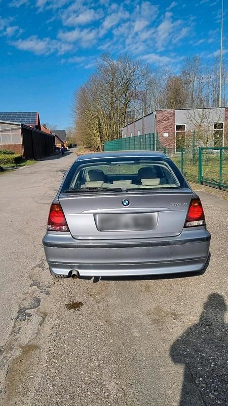 Gebraucht BMW 316 115 PS (84 kW) 2004 Grau Coupé