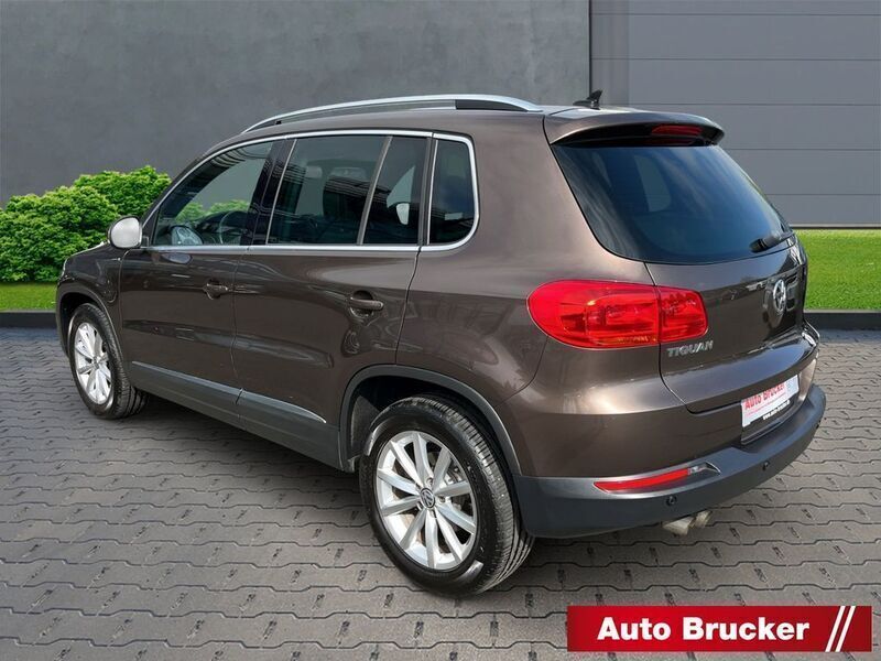 Gebraucht VW Tiguan LOUNGE 122 PS (89 kW) 2015 Braun SUV