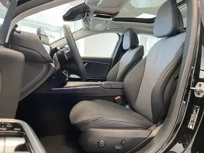 Gebraucht Mercedes E220 Advanced 197 PS (144 kW) 2025 Lack obsidianschwarz Limousine