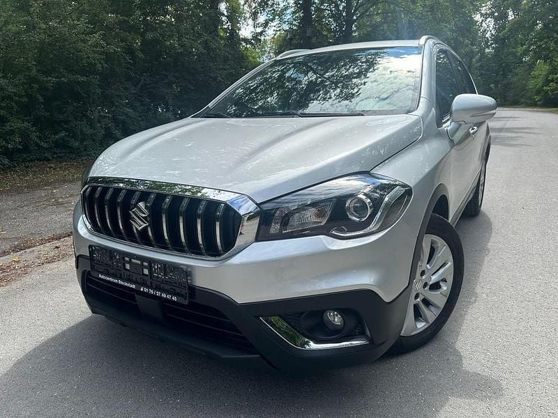Silber Gebraucht 2019 Suzuki SX4 S-Cross SUV | 13.990 € (Fairer Preis) - Bild 1/4