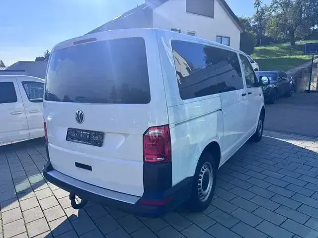 Second-hand VW T6 150 CP (110 kW) 2018 Alb Van