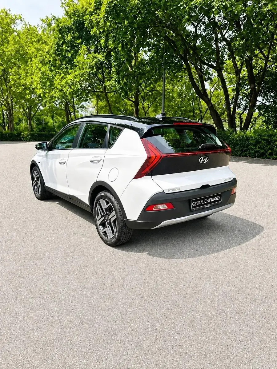 Gebraucht Hyundai Bayon 101 PS (74 kW) 2022 Weiß SUV