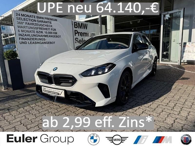 Weiss Gebraucht 2024 BMW M135 Performance Kleinwagen | 42.290 € - Bild 1/4