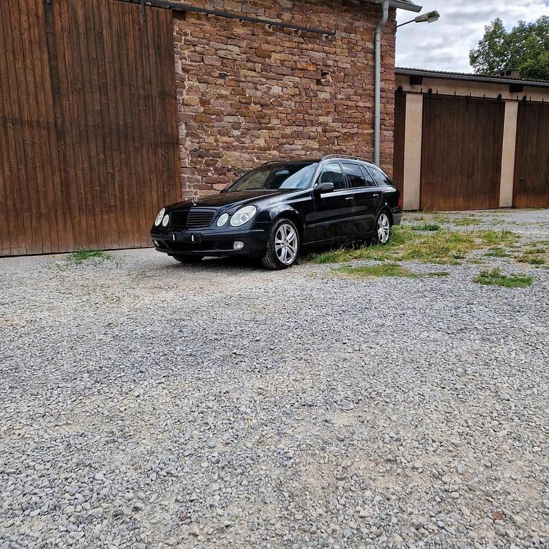 Gebraucht 2004 Mercedes E200 Kombi | 1.900 € (Fairer Preis) - Bild 1/4
