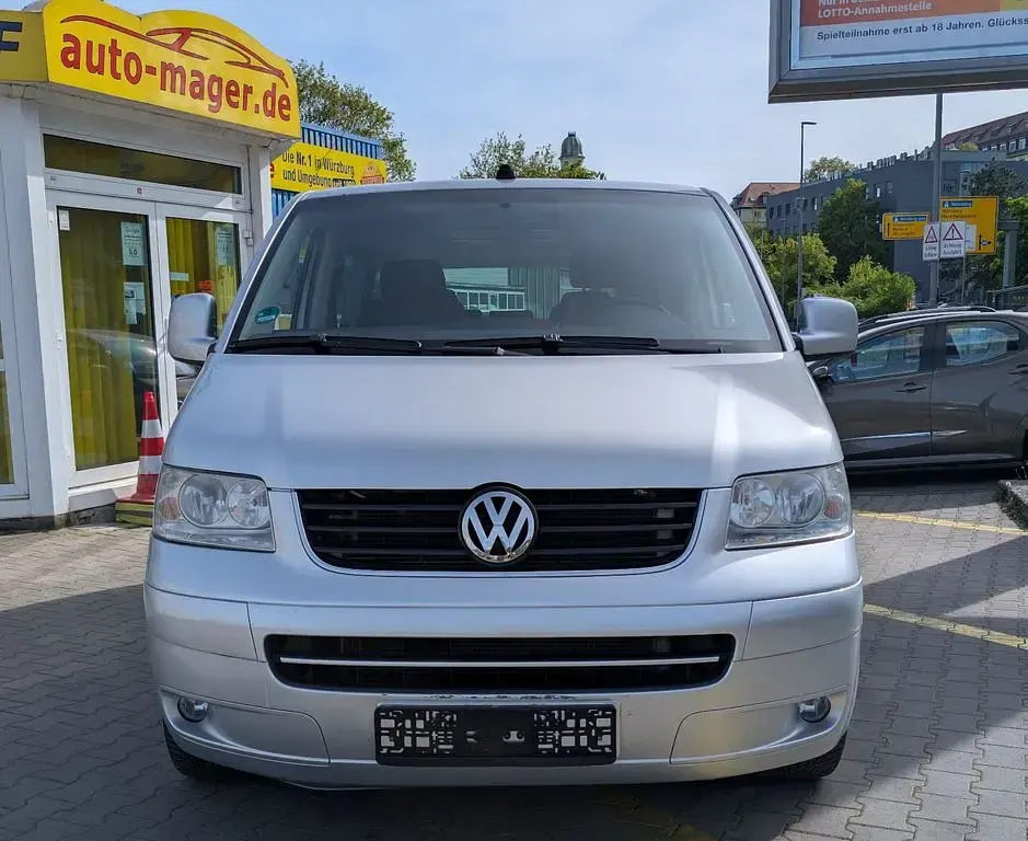 Gebraucht VW T5 131 PS (96 kW) 2006 Silber Van