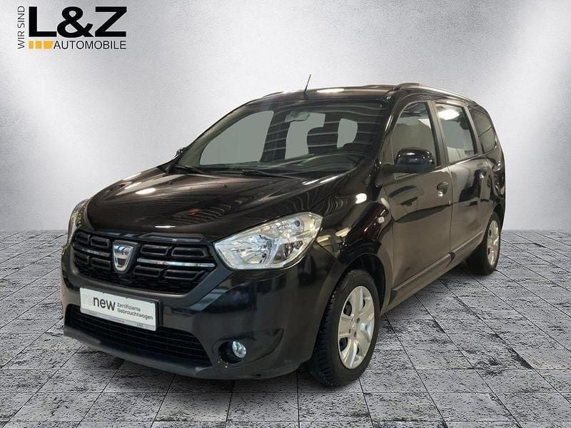 Perlmuttschwarz Gebraucht 2021 Dacia Lodgy Comfort Van / Kleinbus | 13.980 € (Fairer Preis) - Bild 1/4