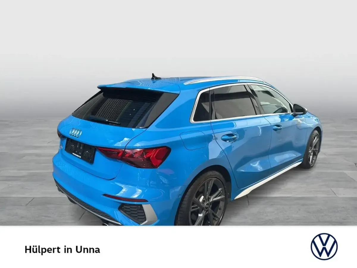 Gebraucht Audi S3 Ambiente 310 PS (228 kW) 2022 Turboblau Limousine