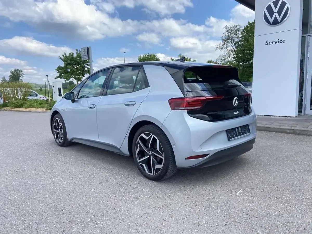 Gebraucht VW ID.3 Comfortline 150 kW (204 PS) 2022 Silber Kleinwagen