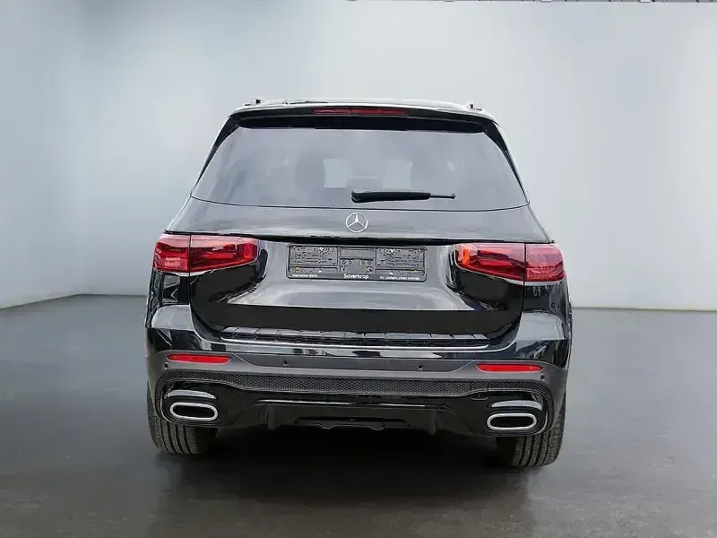 Gebraucht Mercedes GLB180 AMG 136 PS (100 kW) 2025 Schwarz kosmosschwarz (metallic) SUV