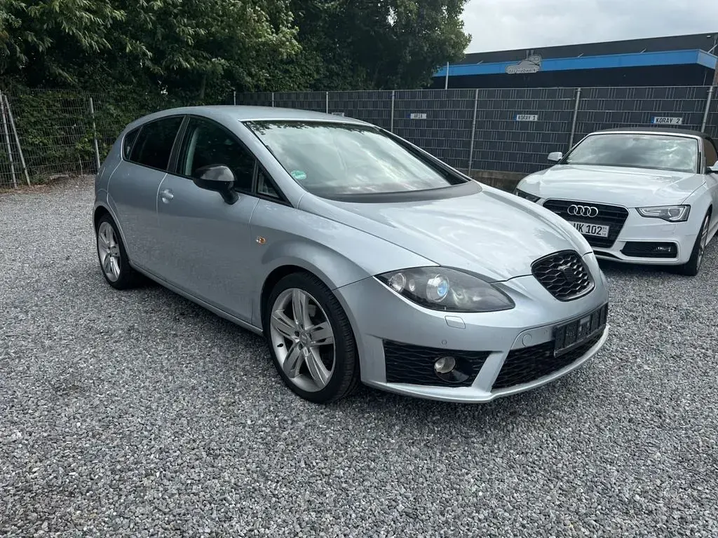 Gebraucht Seat Leon FR 211 PS (155 kW) 2011 Silber Kleinwagen