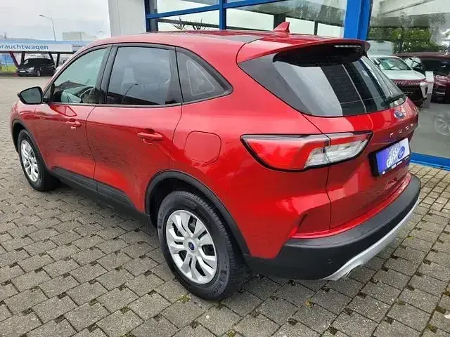 Gebraucht Ford Kuga Cool & Connect 120 PS (88 kW) 2022 Rot SUV