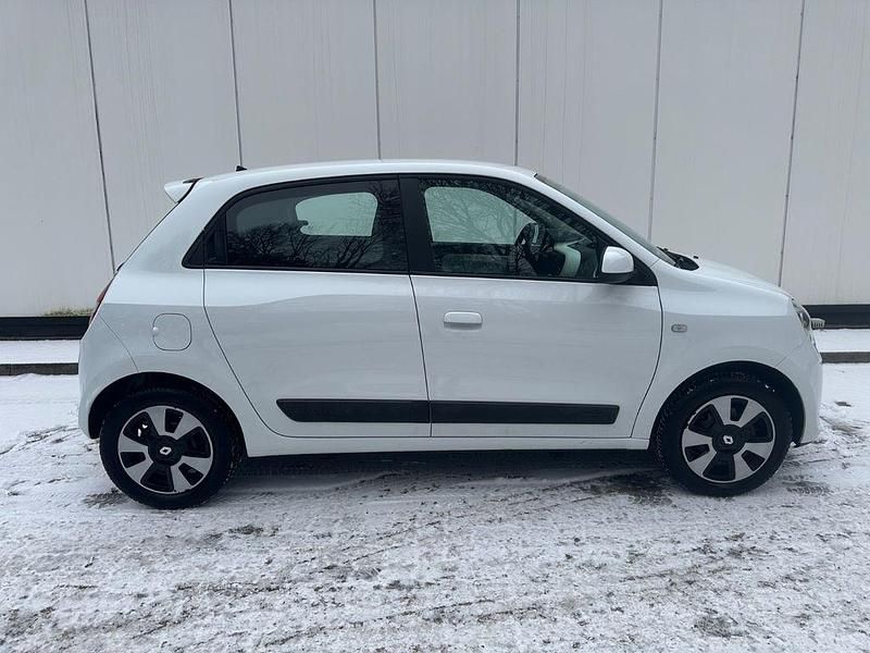 Gebraucht Renault Twingo Experience 69 PS (50 kW) 2016 Weiß Kleinwagen
