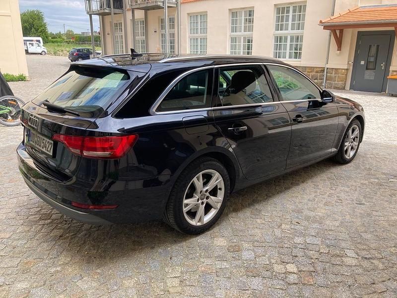 Gebraucht Audi A4 Design 190 PS (139 kW) 2018 Schwarz Kombi