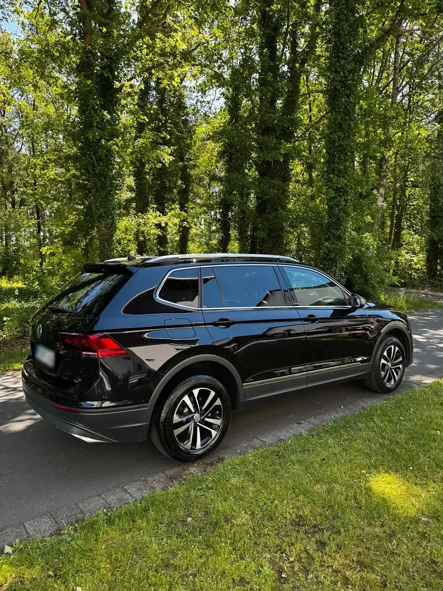 Gebraucht VW Tiguan Allspace United 190 PS (139 kW) 2021 Schwarz SUV