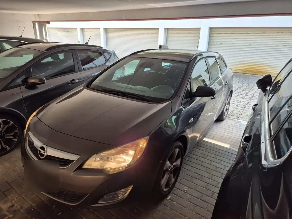 Gebraucht Opel Astra 2010 Grau Kombi